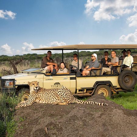Tuningi Safari Lodge Защитен резерват „Мадикве“ Екстериор снимка