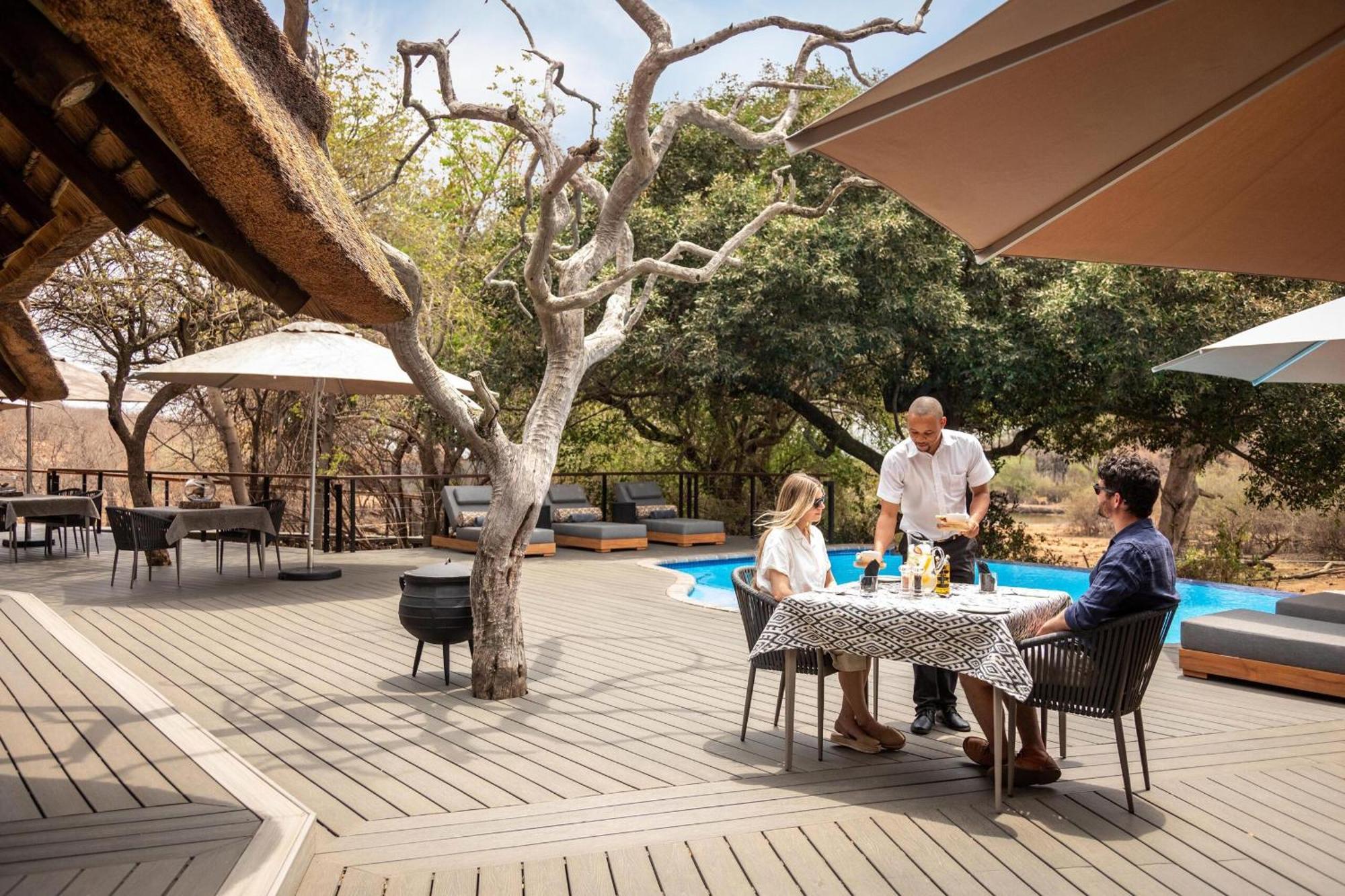 Tuningi Safari Lodge Защитен резерват „Мадикве“ Екстериор снимка