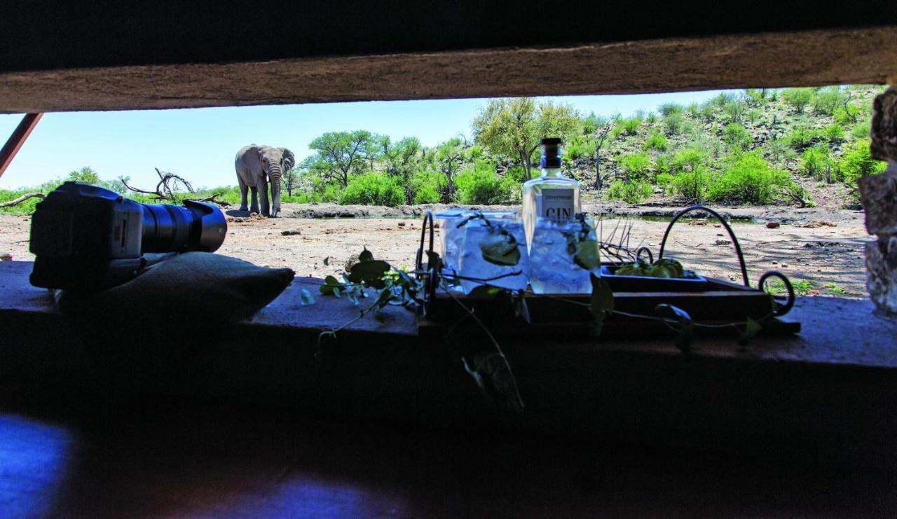 Tuningi Safari Lodge Защитен резерват „Мадикве“ Екстериор снимка