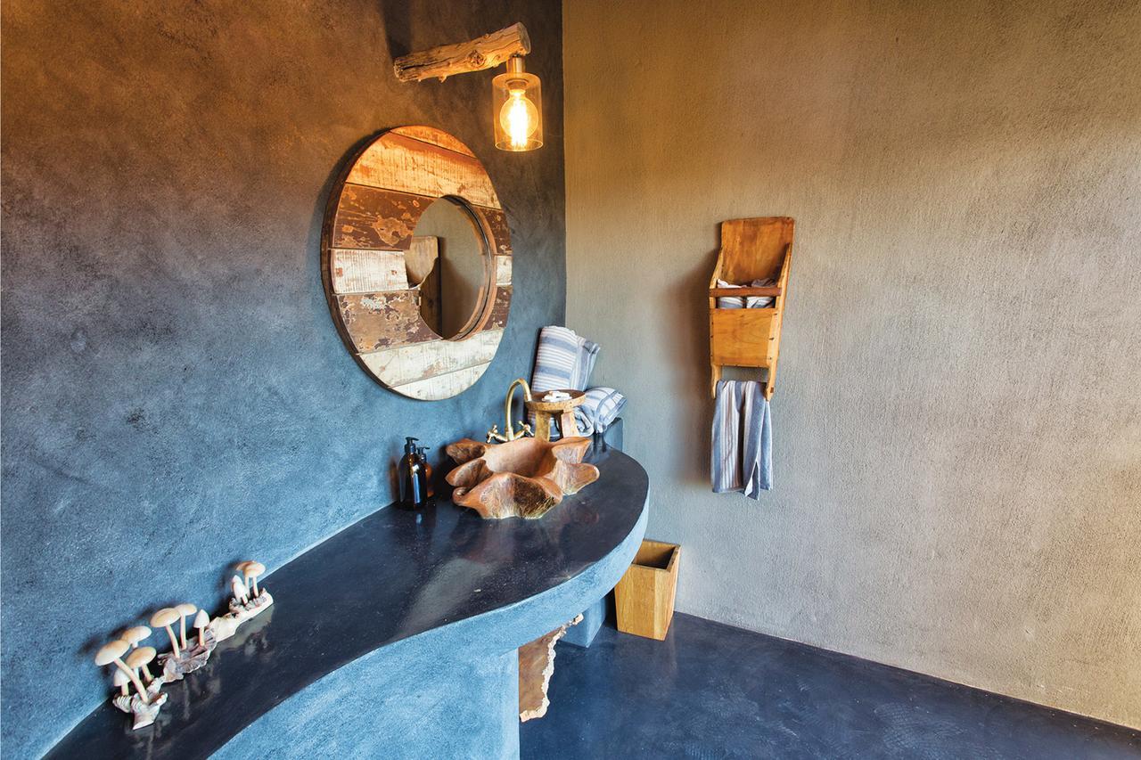Tuningi Safari Lodge Защитен резерват „Мадикве“ Екстериор снимка